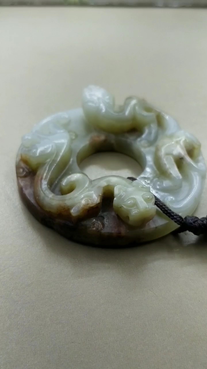 双螭龙纹壁