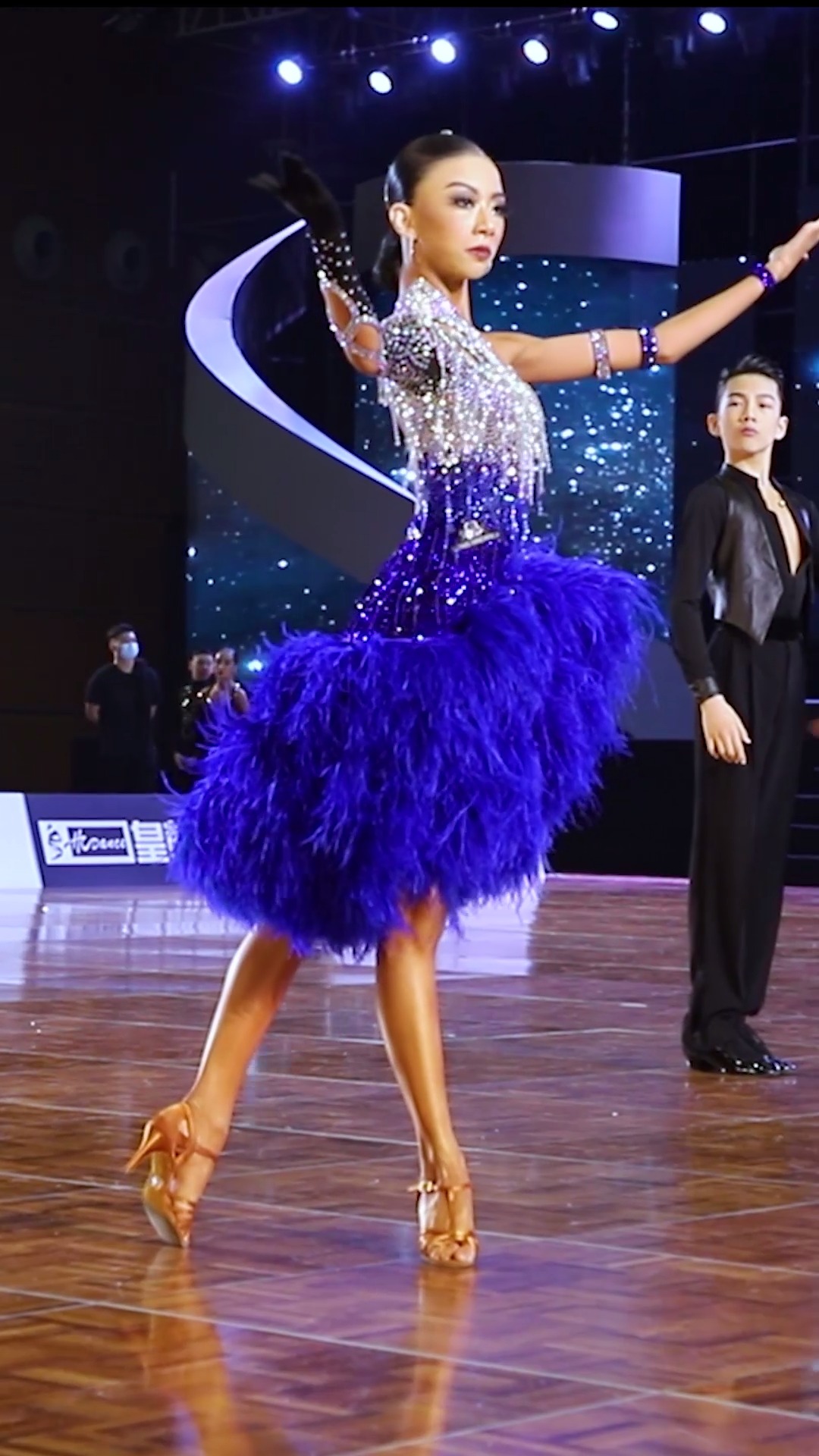 拉丁舞#茉晗小可爱的谢礼尽显优雅高贵