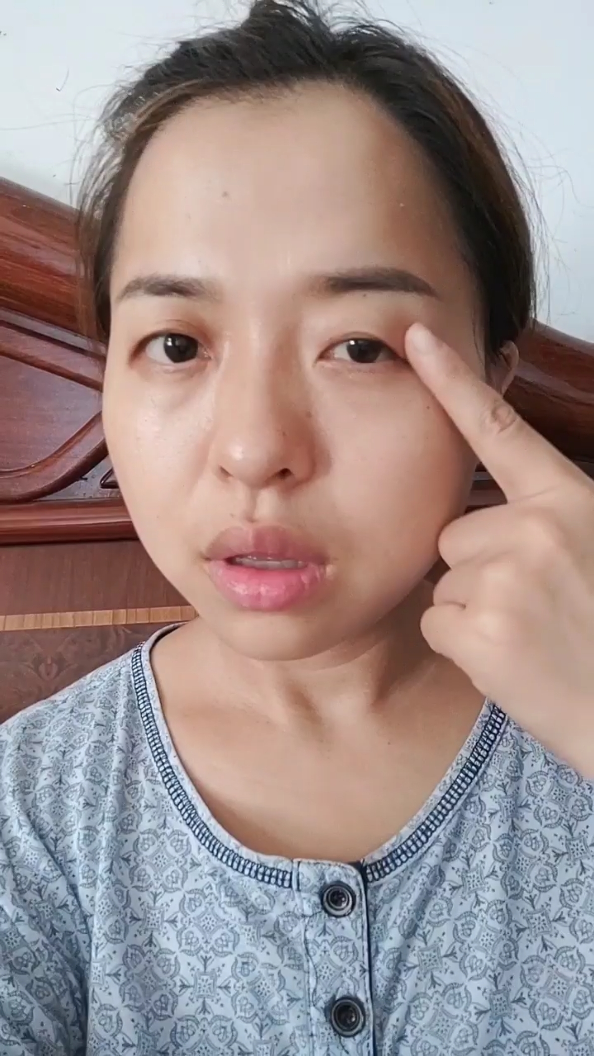 夏日美少女#肿眼泡的女生也可以画港风妆.