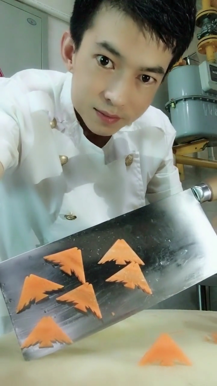 大刀花看看像什么