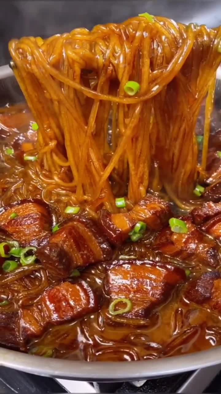 红烧肉炖粉条