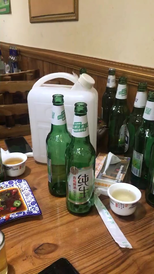 散装白酒就啤酒