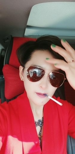 你喜欢的样子我都有#社会我大姐