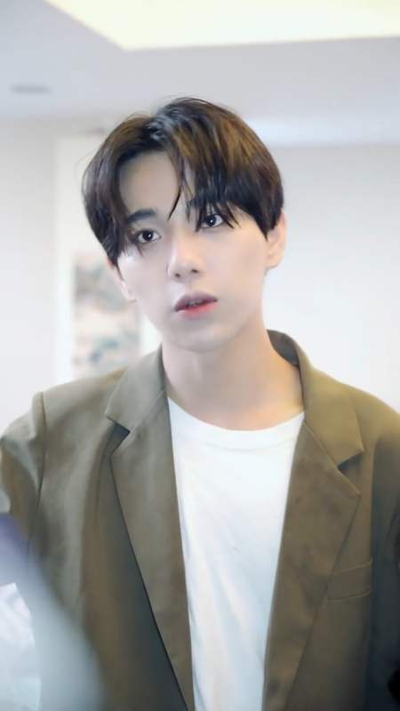 扫码下载度小视 发个视频 让别人知道 志鸿白马小志 23.