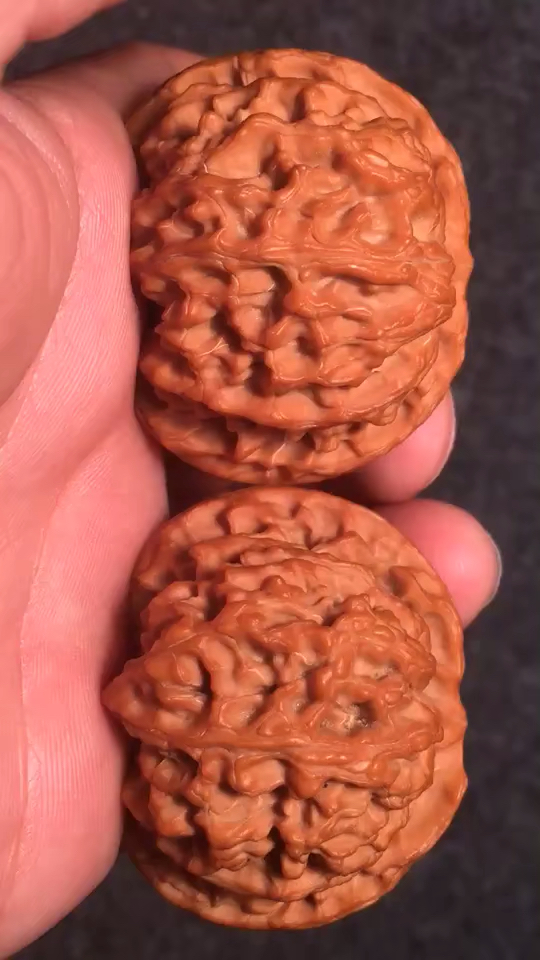 文玩核桃#46苹果园狮子头,纹路饱满圆润