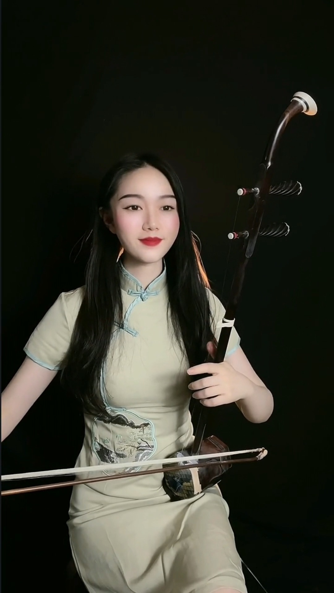 古典中国风#国风古韵民乐艺术欣赏,二胡拉奏《挡不住的思念》,传承