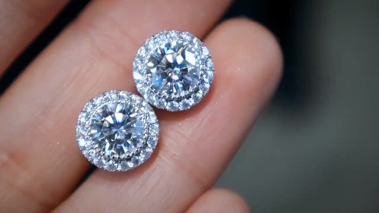 莫桑钻#比利时魔星钻耳环,一边一克拉,超级显大好看