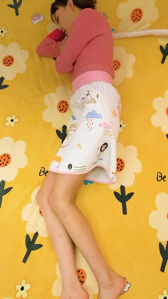 很多人不知道这是什么其实是隔尿裙戒尿不湿用的宝宝