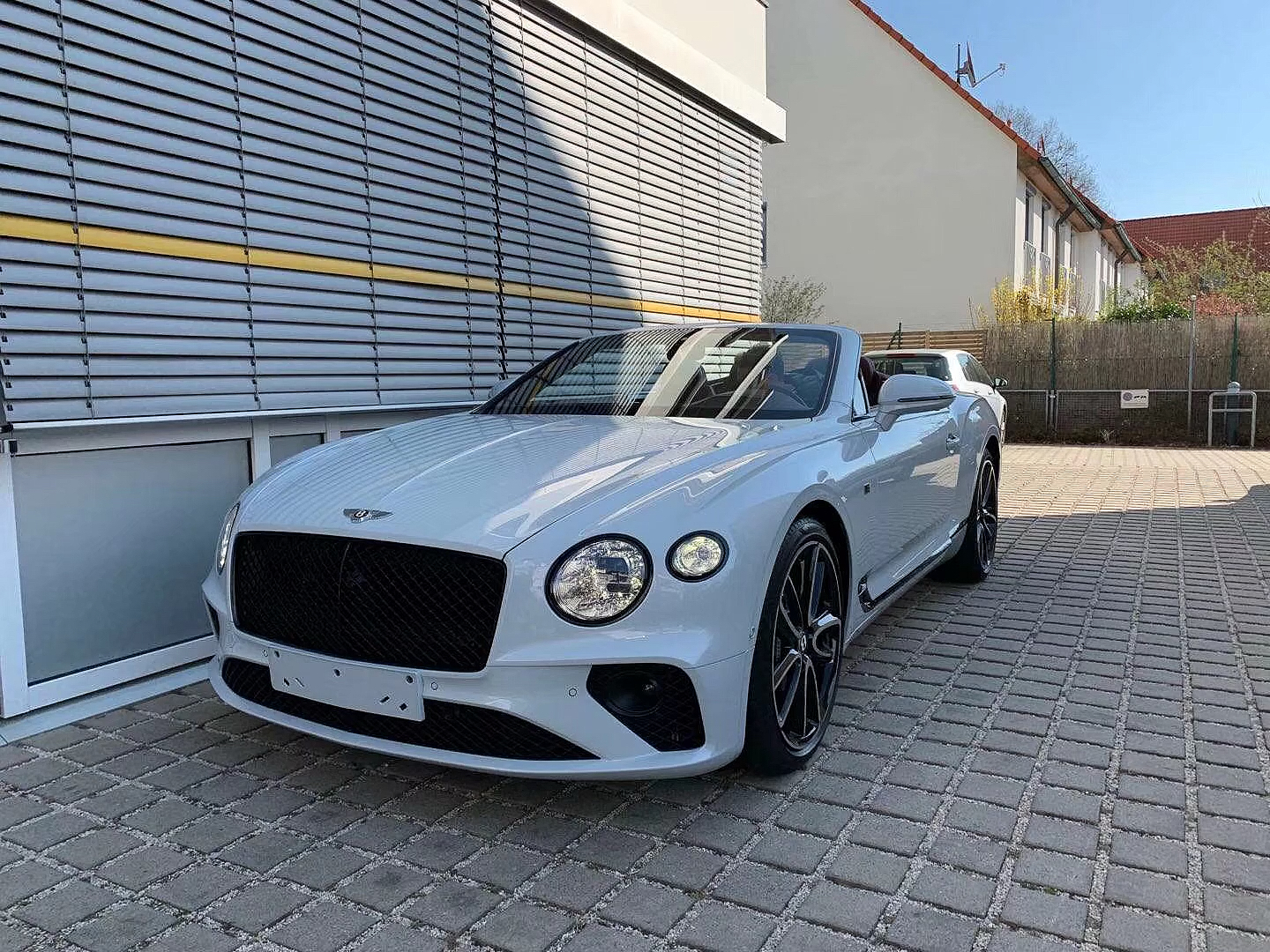 宾利欧陆gts尽显双门跑车奢华