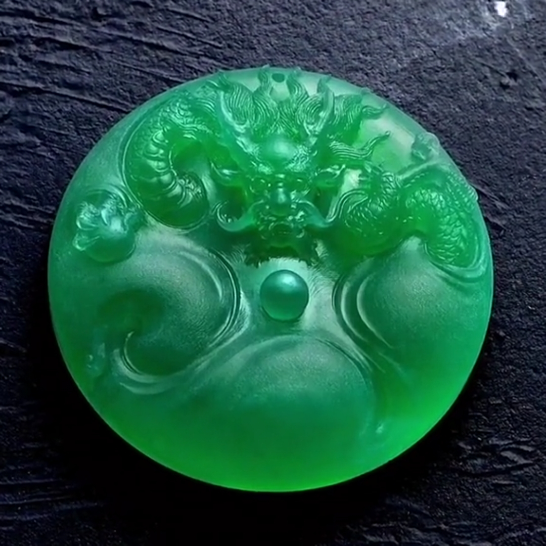 翡翠#从原材料到成品的蜕变!《青龙》