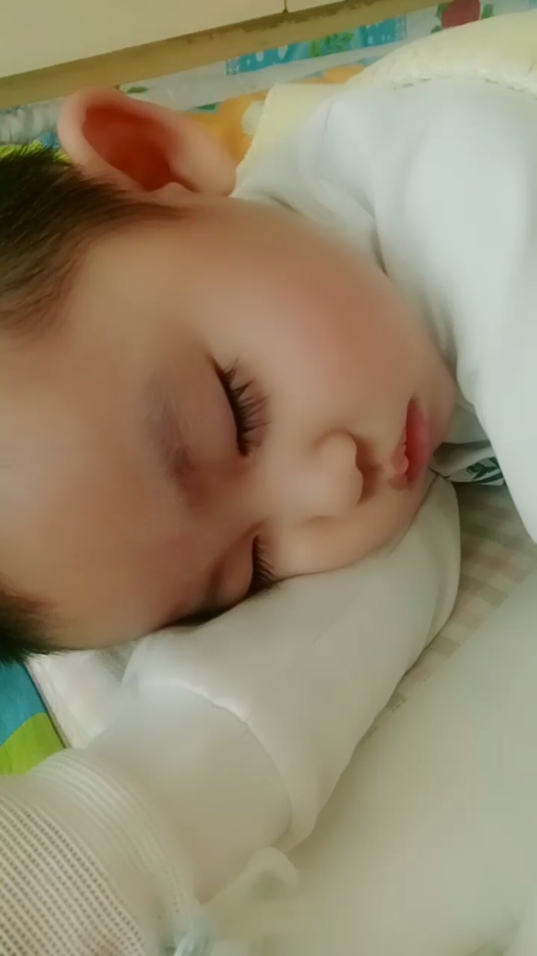 家有萌宝#我的小可爱 睡觉偷拍的