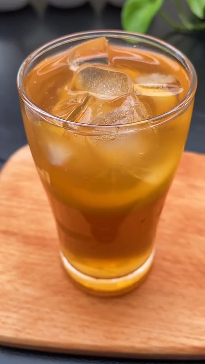 在家自制冰红茶酸甜冰爽做法简单美食趣胃计划美食推荐官夏日酷爽挑战