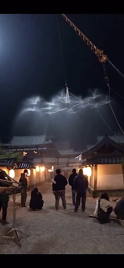 剧组的人工降雨设备真是越来越先进了