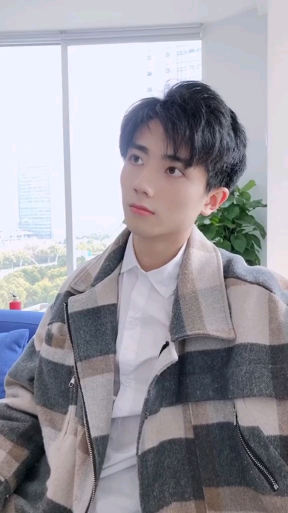 果然是靓仔#学长我想摸你腹肌