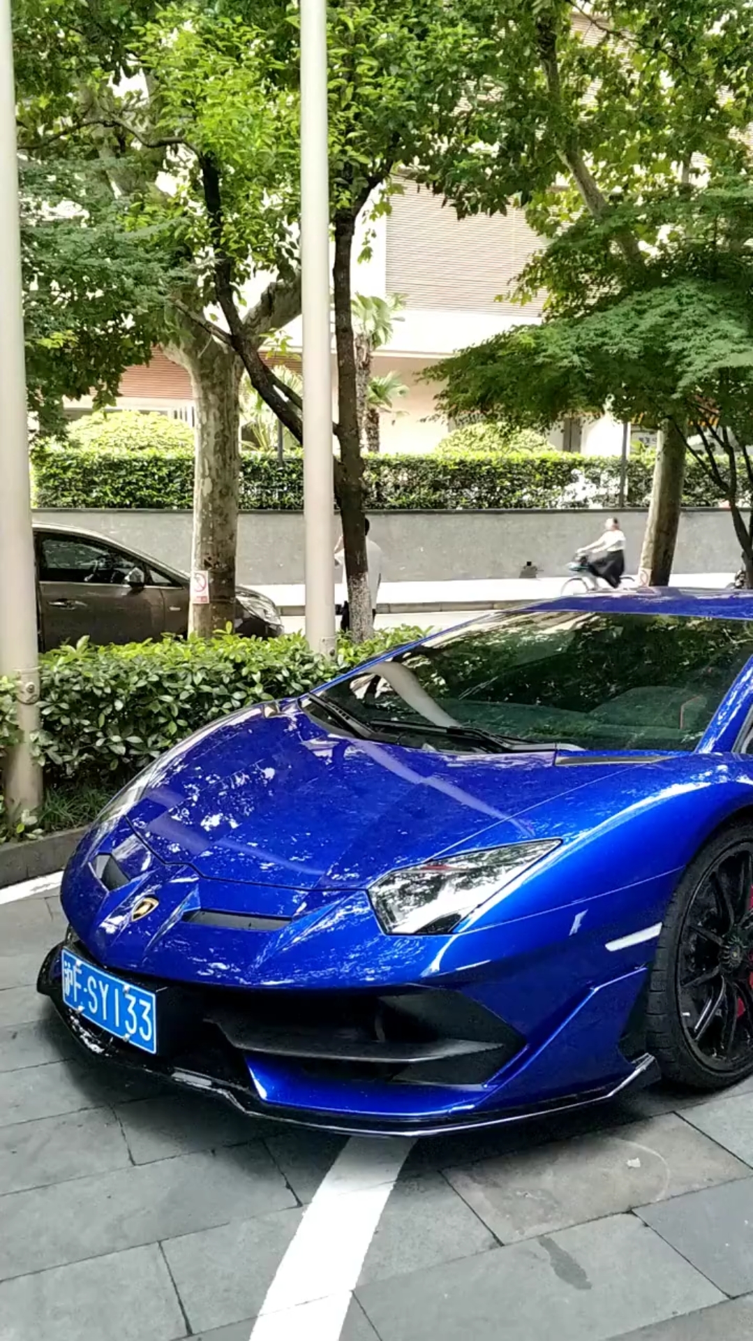 上海唯一一台蓝色兰博基尼svj