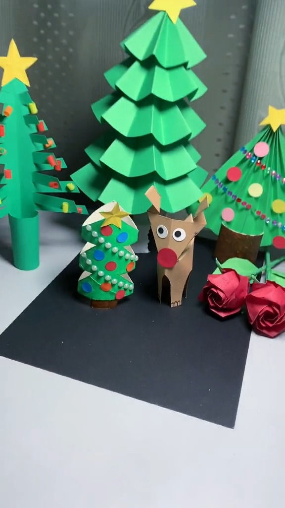 手工制作纸筒也可以做圣诞树