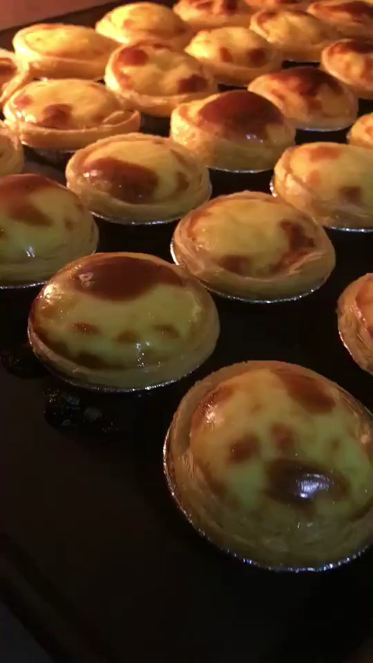 刚出炉的蛋挞哟?