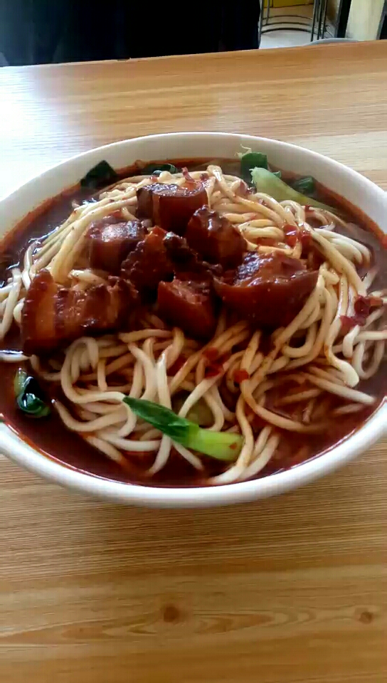 舌尖上的旅行#最爱的红烧面