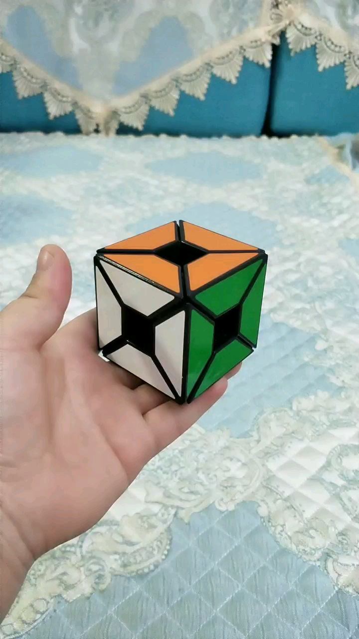 空心唯棱,魔方太好玩了.