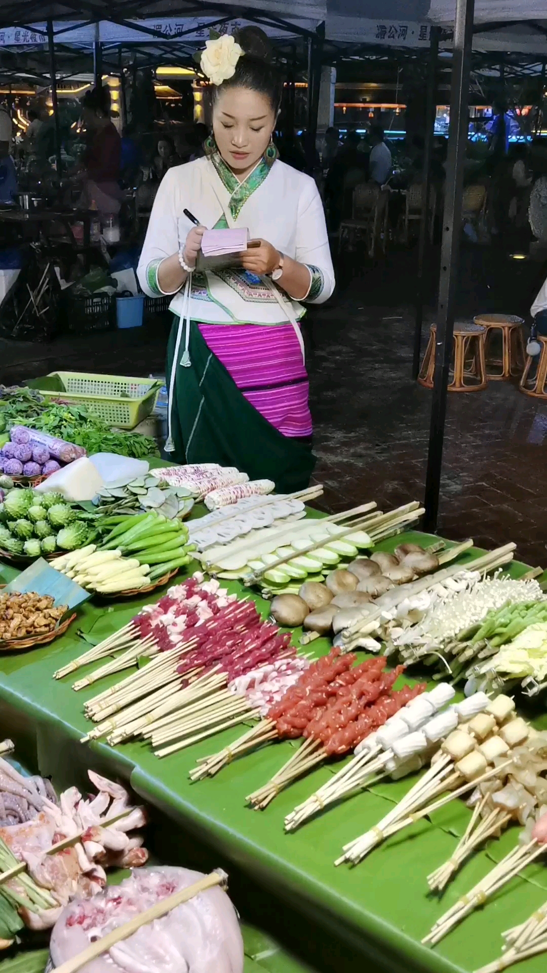 西双版纳星光夜市烧烤