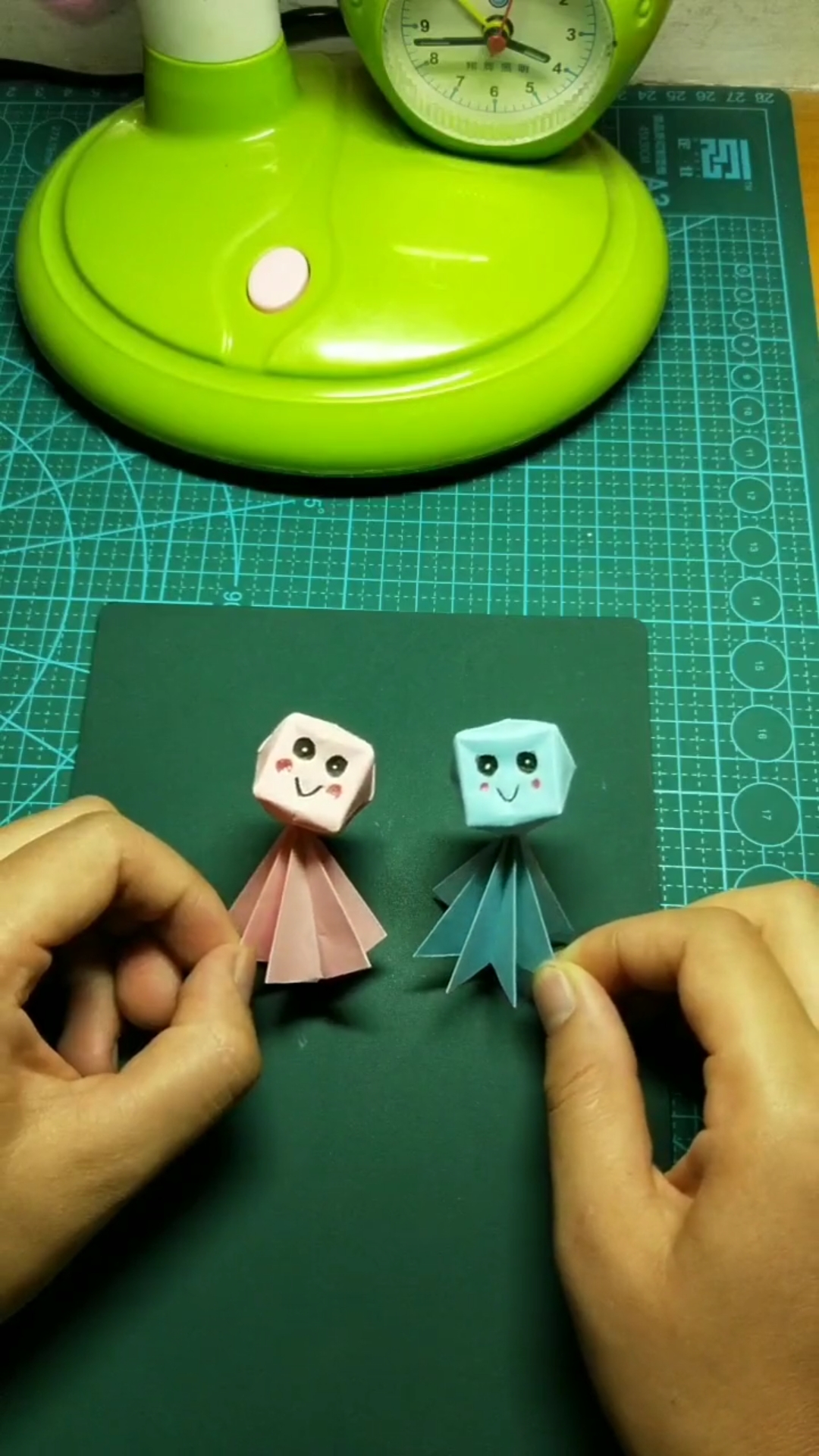 手工折纸教程#晴天娃娃