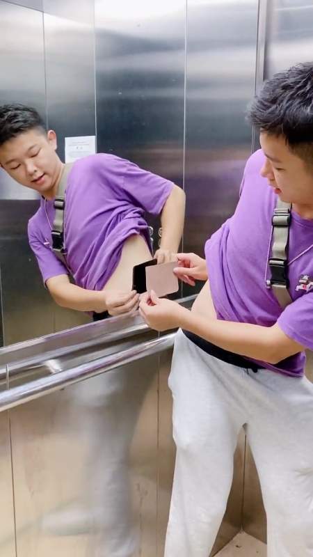 膏药:你是不是觉得自己很幽默?