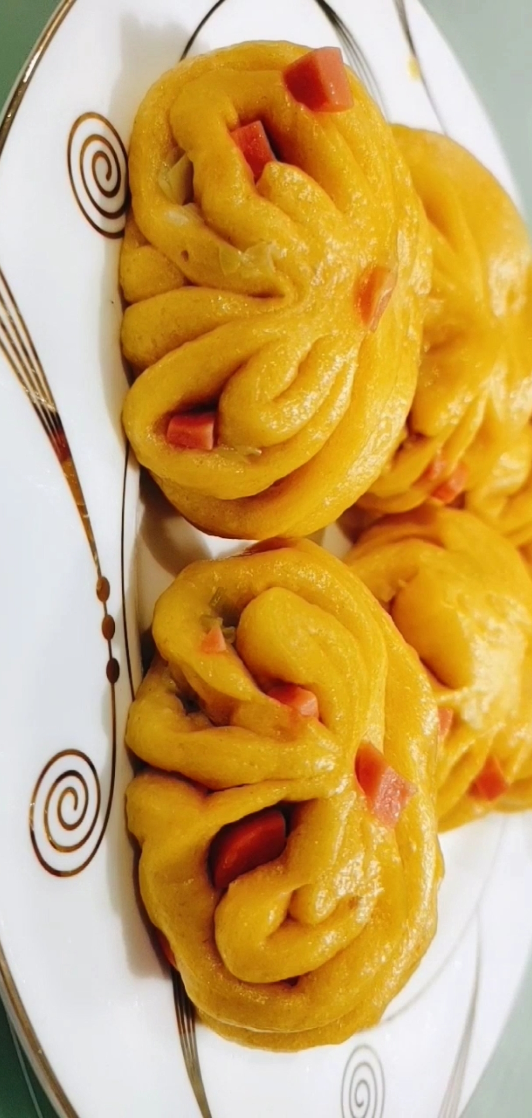 家乡特色美食#胡萝卜花卷,喧软咸香,孩子超爱吃