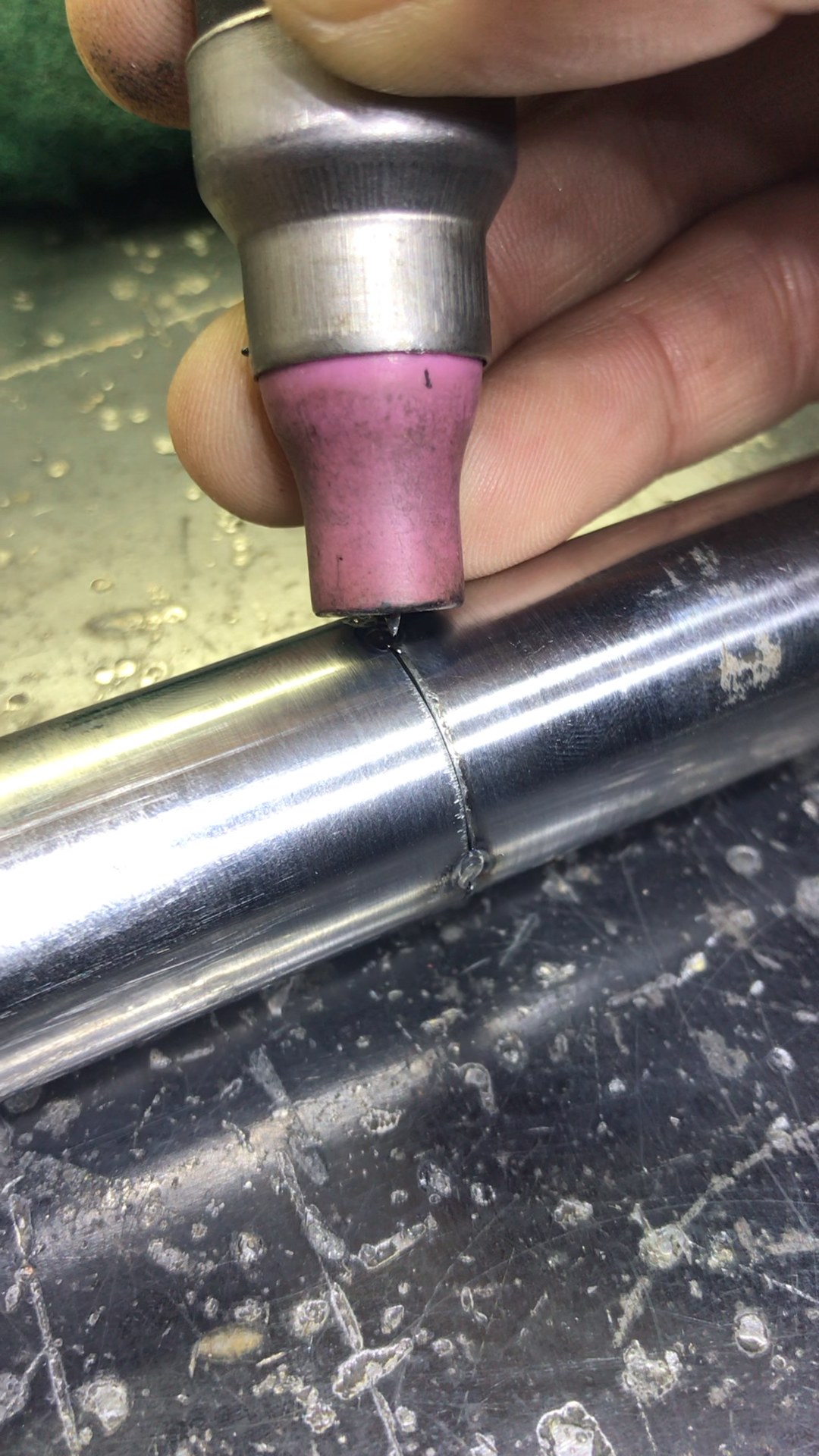 不锈钢防盗网圆管对接焊效果