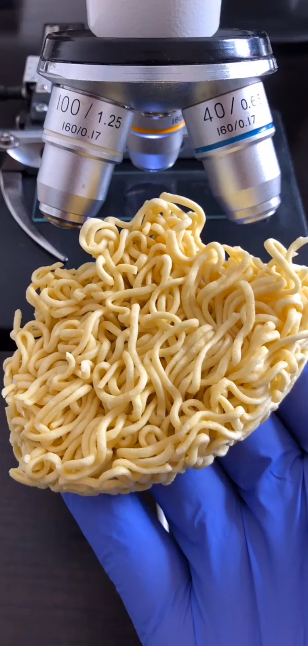 方便面放大100倍