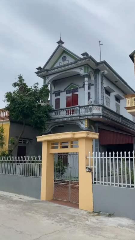 近距离拍一下越南的房子这里真的是农村只是据城市比较近不是那种大山