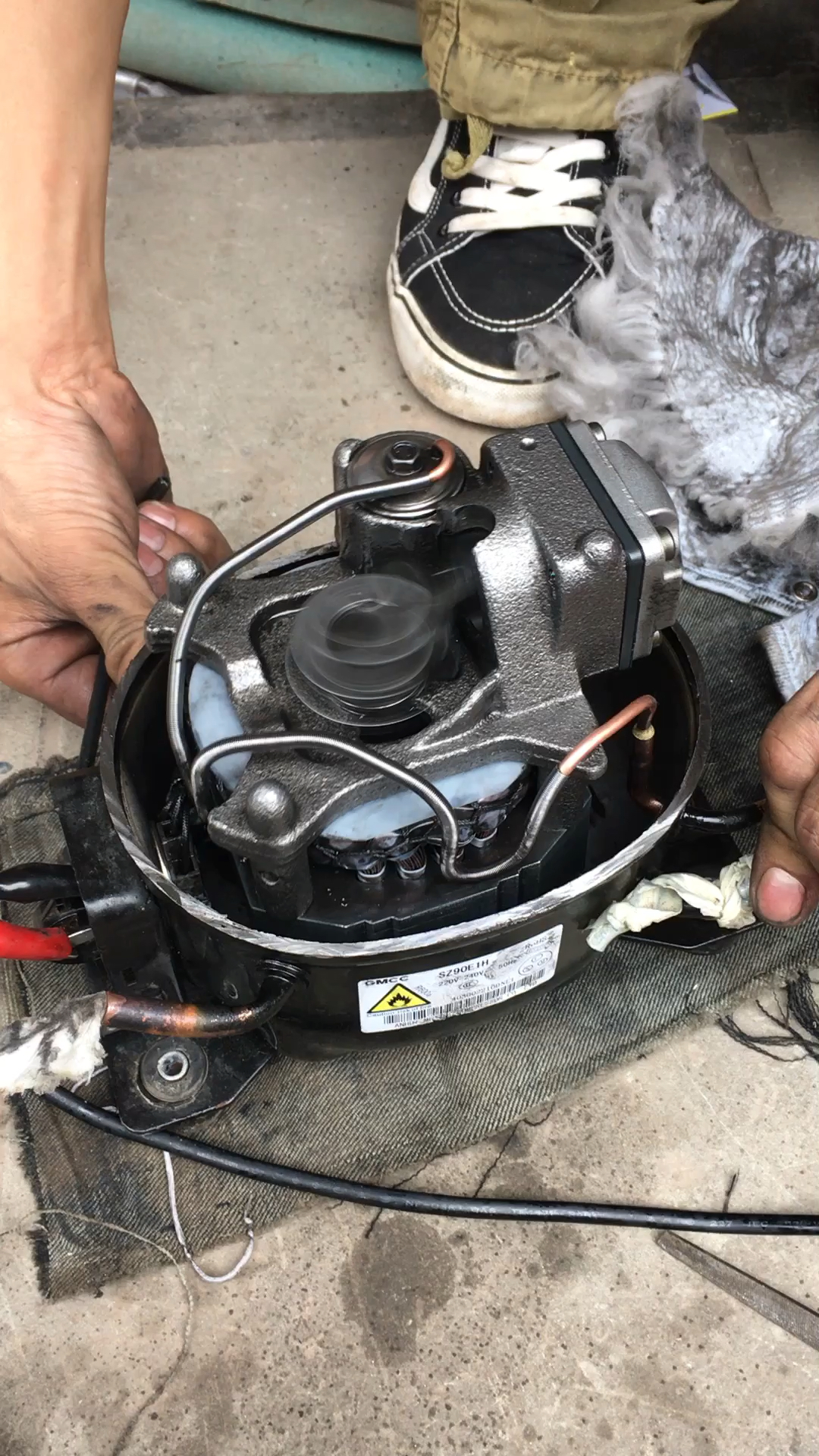 冰箱压缩机内部结构