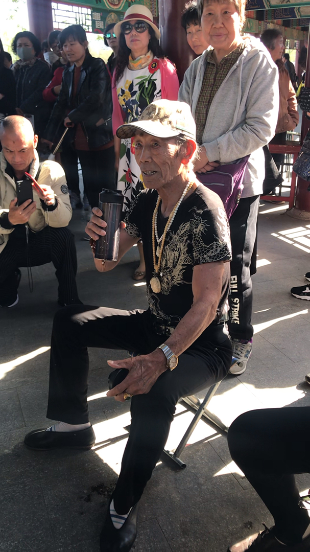 全网最火的张大爷