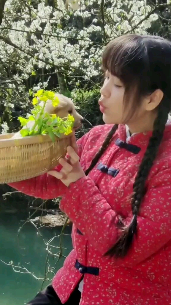 好多坏叔叔给你取名叫圈王富贵狗剩连翠花都有我们不理他我一定给你取