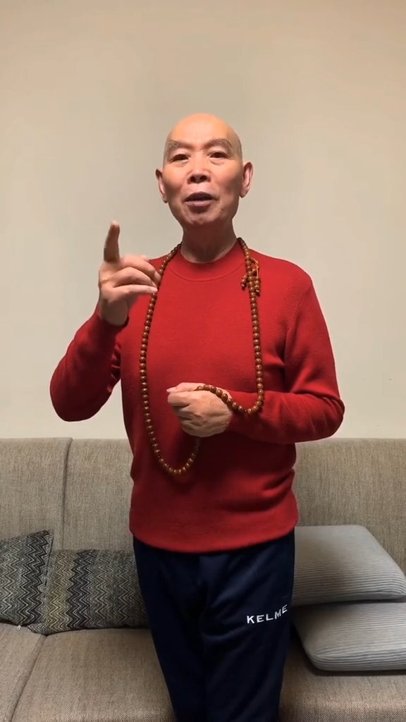 《李伯清话健康》第三季马上开录!小板凳爆