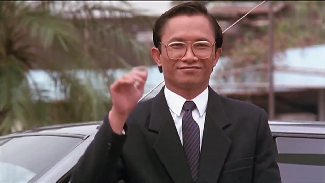 英雄本色:亲兄弟三年没见面,宋子杰看到宋子豪事,直接将他打倒