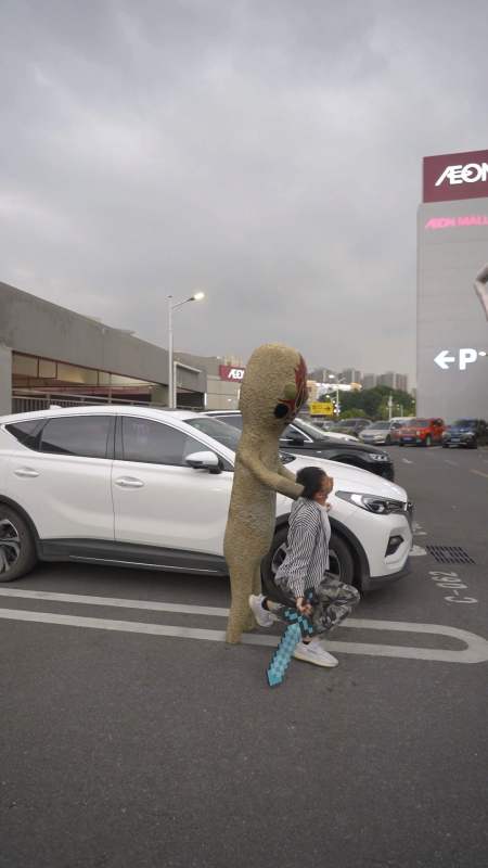 这个小花生挺厉害的嘛 scp682要申请出战-全民小视频