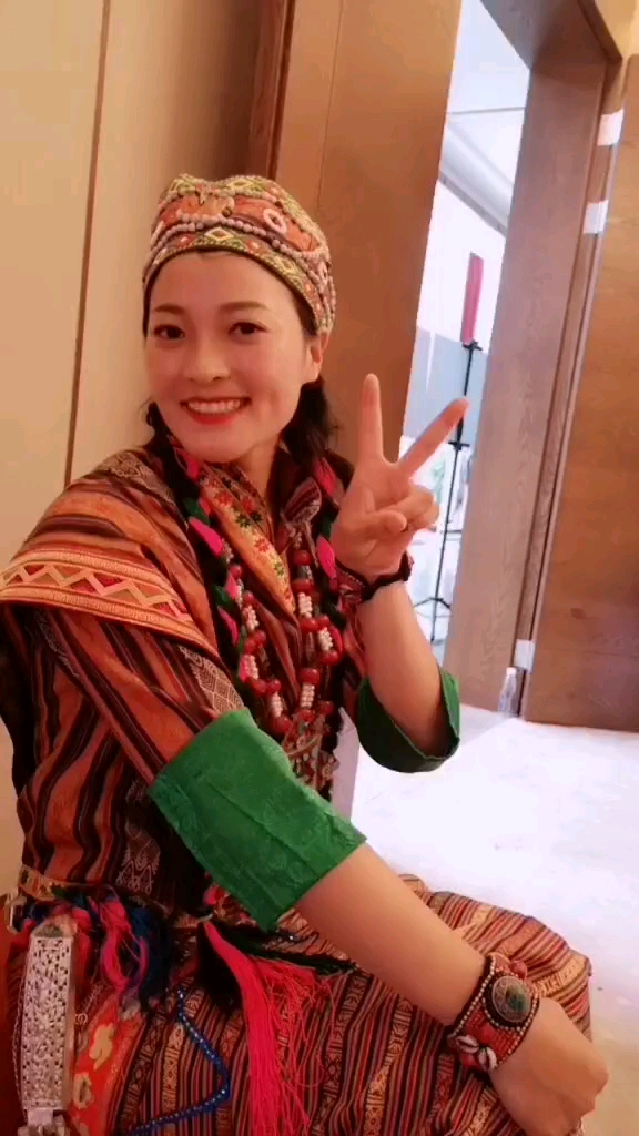 珞巴族  中国56个民族最美姑娘精华编,喜欢点赞加关注.