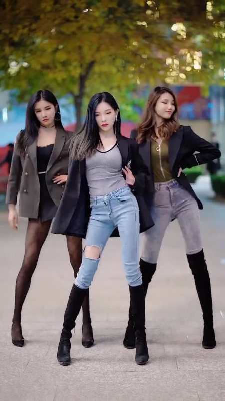 giao姜雅vajrajy洛洛起来打气万圣节