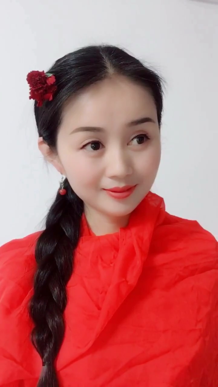 我是四川内江的妹子,路过的帅哥美女能用你的发财小手点个赞吗?