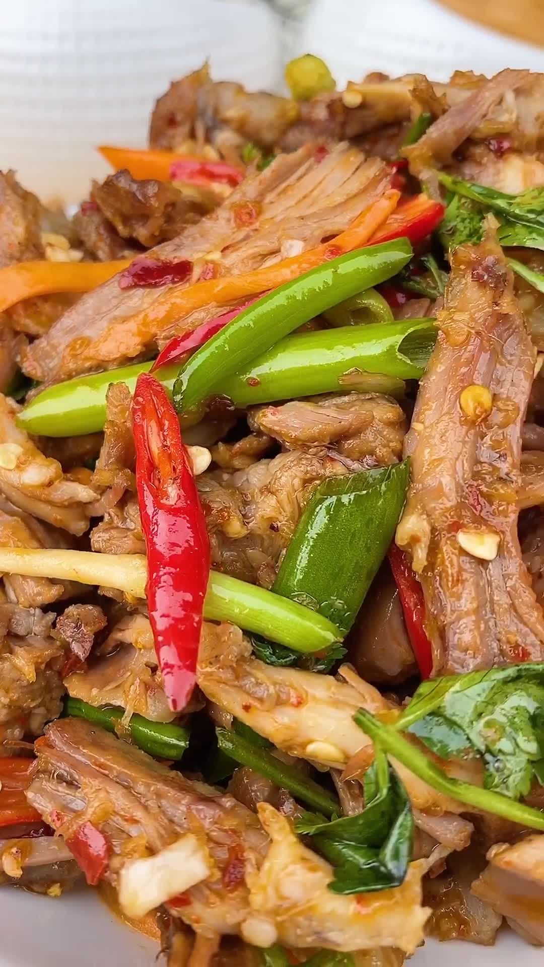 凉拌拆骨肉,好吃又下饭,简单易学,安排吧