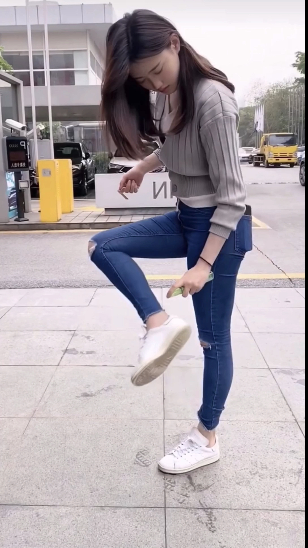 我要上热门#刘诗琪车模双击关注爱心