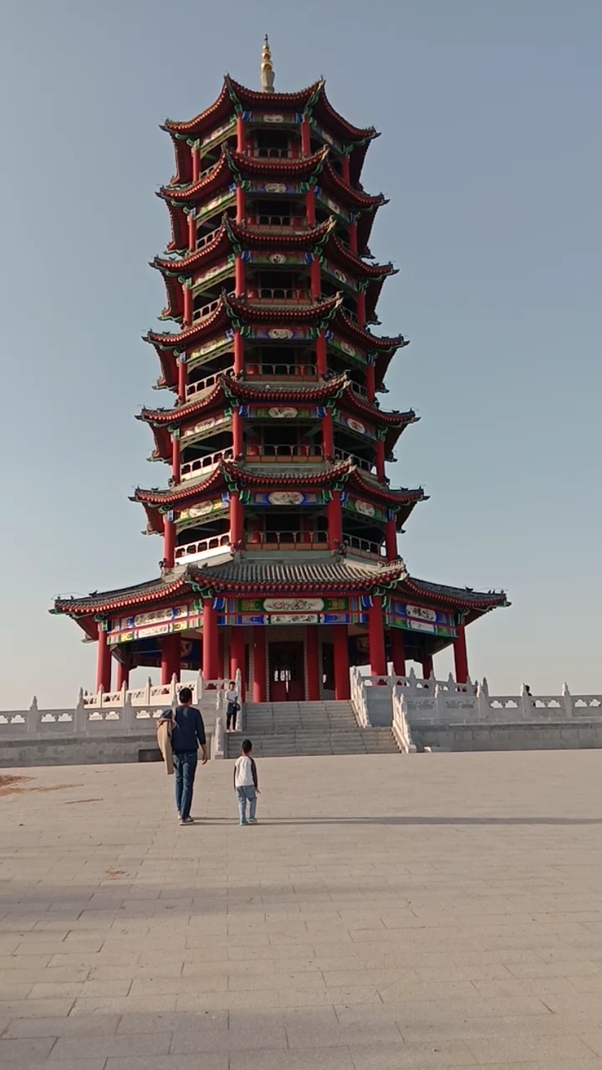 石家庄#石家庄旅游,周末打卡地,望海阁看全景石家庄,带你去旅行