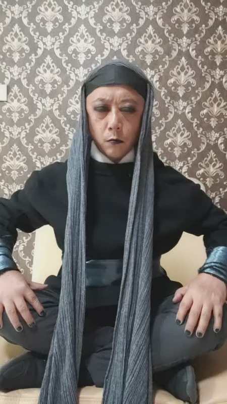 上次发的梅超风指甲没涂黑这次再发一遍把指甲也涂黑了大家看看效果