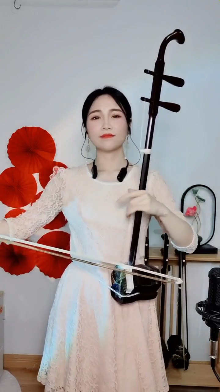 古典中国风#国风古韵民乐艺术欣赏,二胡独奏《珊瑚颂》,传承弘扬美种