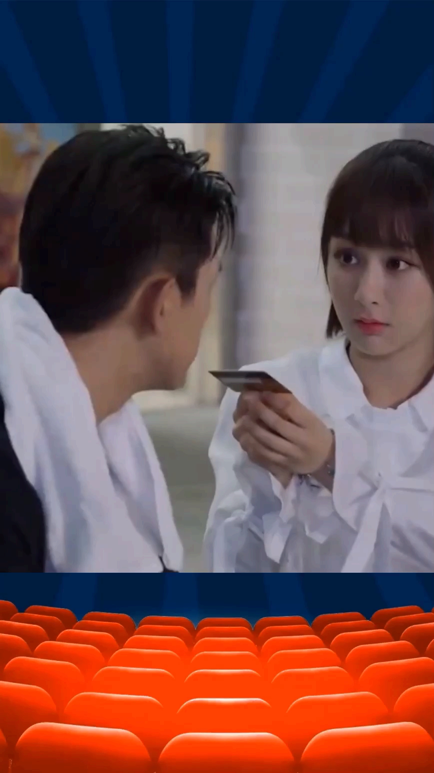 杨紫,李现主演的电视剧《亲爱的,热爱的》:佟年跟韩商言爱情好甜!