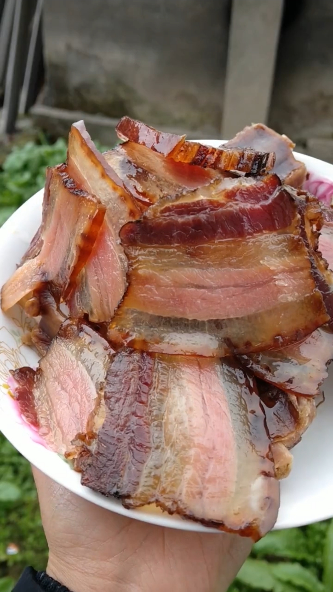 舌尖上的乡村美食#老腊肉诱惑到你没