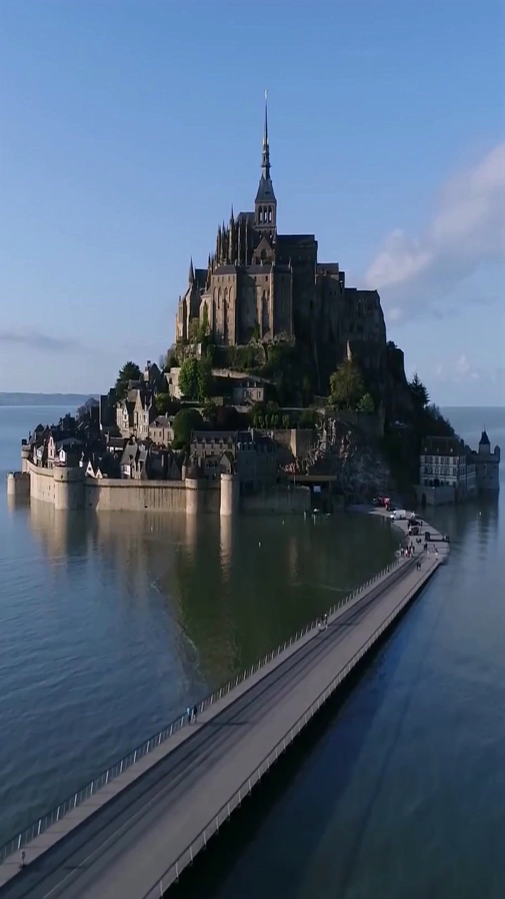 世界最具神秘色彩的城堡!法国圣米歇尔山城堡!