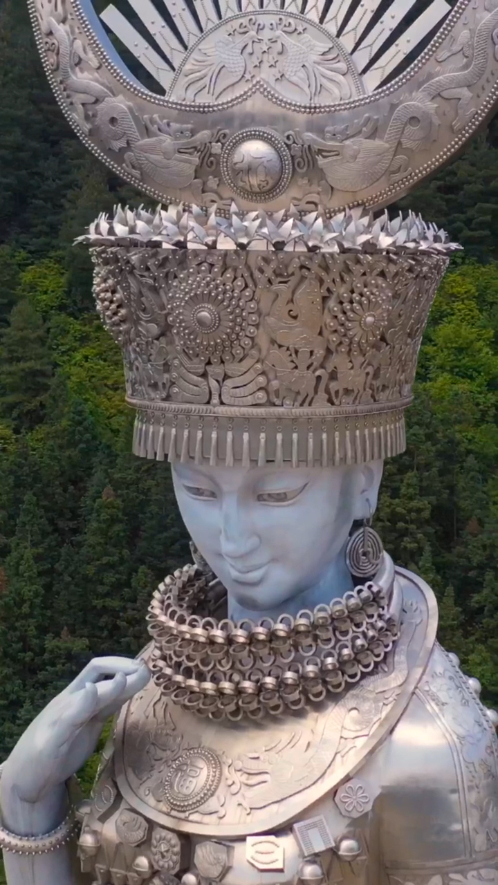 我要上热门#贵州苗族女神阿莎,高88米,他有着一个美丽的传说.