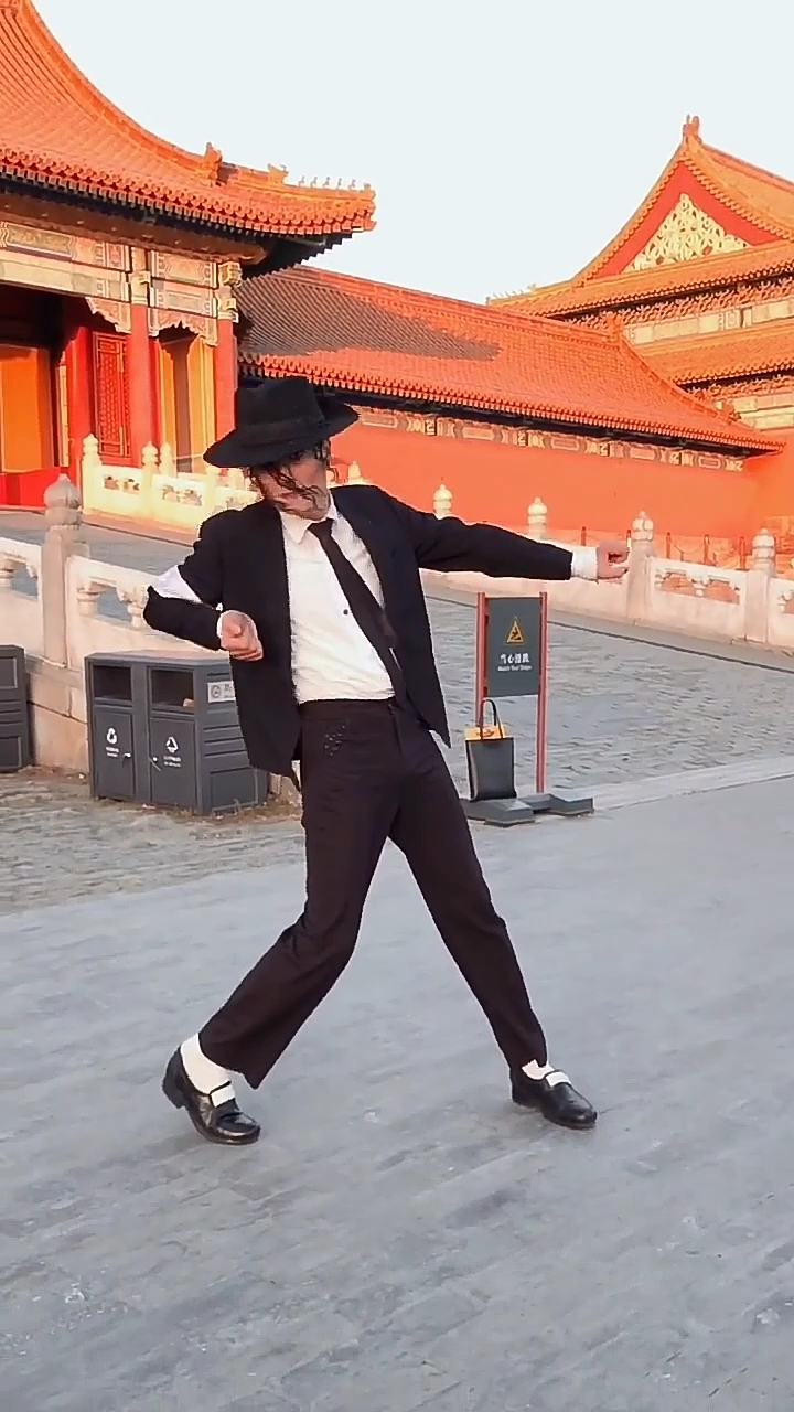 全球著名的迈克尔杰克逊模仿者