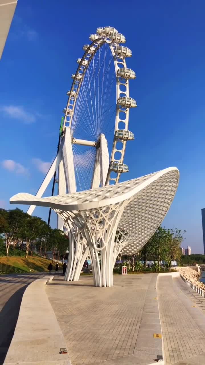 深圳首座摩天轮湾区之光正在调试中预计年底开放28个轿厢你知道转一圈